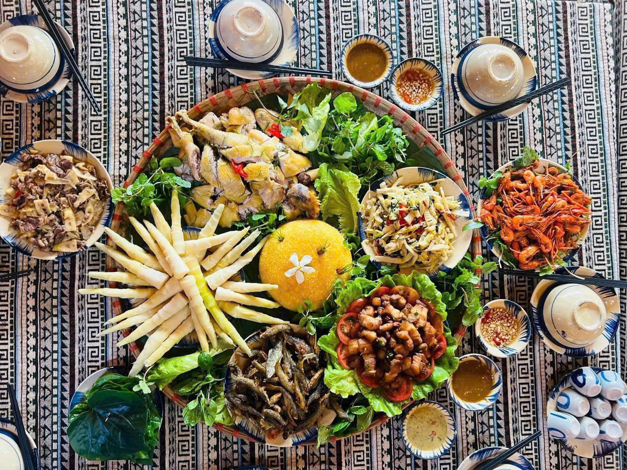 Ẩm thực bản địa